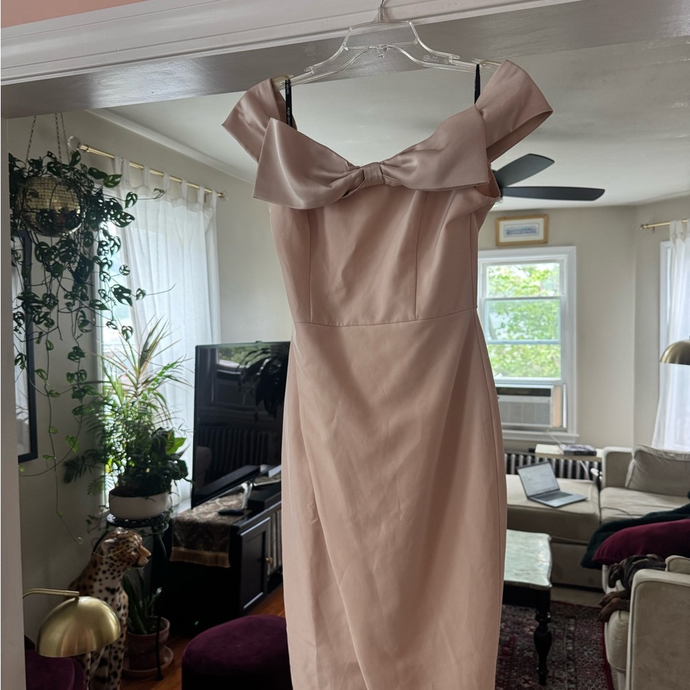 Lavish Alice Bow Dress - Picture 4 of 8